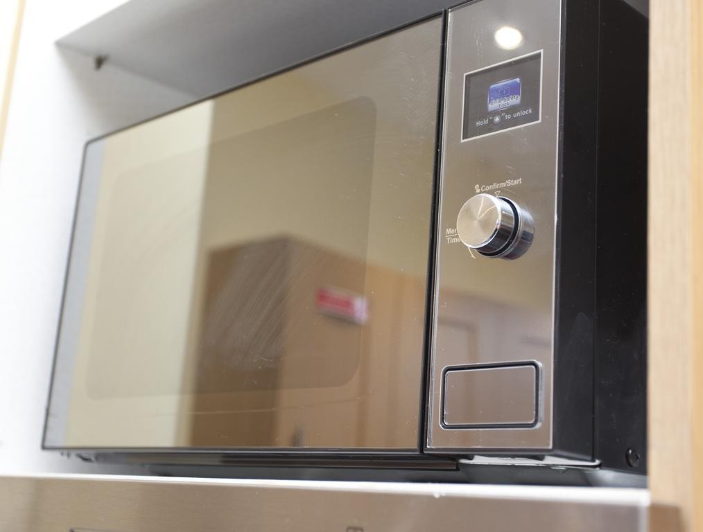 Foresters Inn Apartment - City Centre By Victoria Centre Shopping Centre - Your Own 5 Double Bedrooms Private Apartment With 3 Bathrooms And Full Kitchen To Cook As You Would At Home - Outdoor Parking For Cars Or Vans At Five Pounds A Day Nottingham Zimmer foto