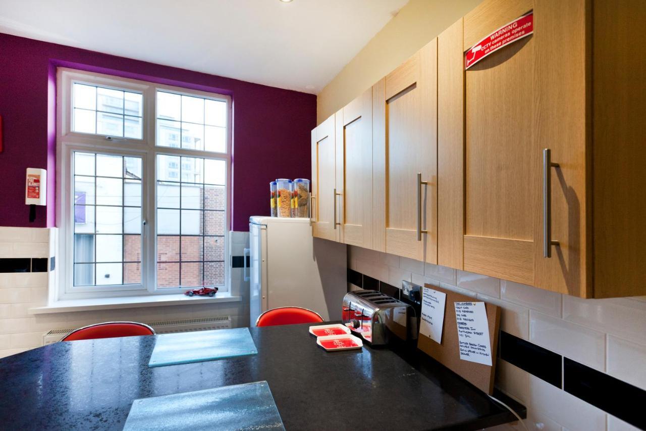 Foresters Inn Apartment - City Centre By Victoria Centre Shopping Centre - Your Own 5 Double Bedrooms Private Apartment With 3 Bathrooms And Full Kitchen To Cook As You Would At Home - Outdoor Parking For Cars Or Vans At Five Pounds A Day Nottingham Exterior foto