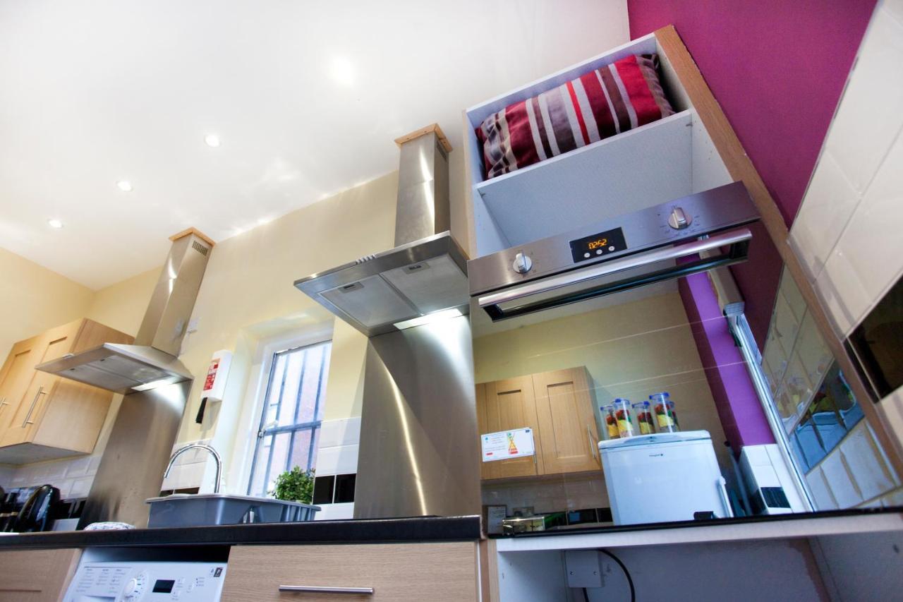 Foresters Inn Apartment - City Centre By Victoria Centre Shopping Centre - Your Own 5 Double Bedrooms Private Apartment With 3 Bathrooms And Full Kitchen To Cook As You Would At Home - Outdoor Parking For Cars Or Vans At Five Pounds A Day Nottingham Exterior foto